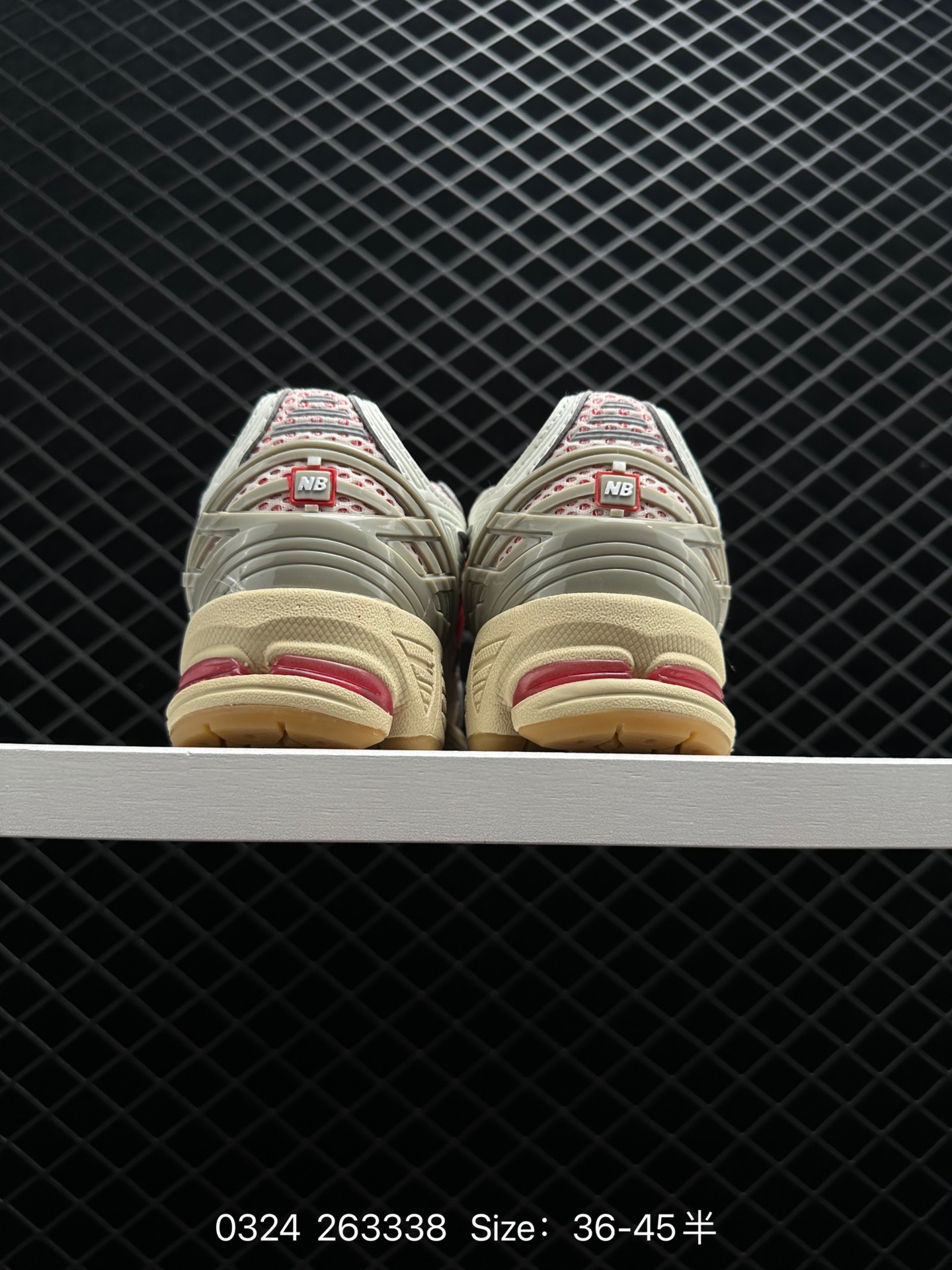 New Balance  M1906RO